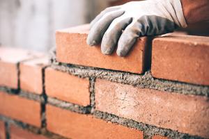 Advantages & Disadvantages of Bricks